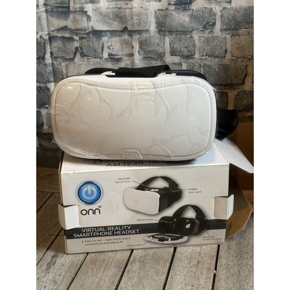 Virtual Reality Headset for Samsung, iPhone & More up to 6" Screen Open Box New - Picture 1 of 5